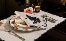 Load image into Gallery viewer, Noir Napkin, set of 4
