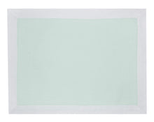 Load image into Gallery viewer, Flora (Daylily) Mat and Napkin, set of 4
