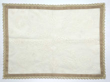 Load image into Gallery viewer, Bahaar Mat and Napkin, set of 4
